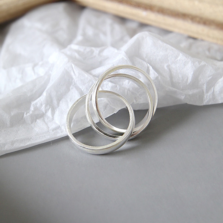 シルバー 990 3連リング ジュエリークロス付き シルバーリング 指輪 品番 Myaw M Y A マイア のレディースファッション通販 Shoplist ショップリスト