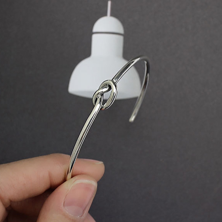 シルバー 925 ジュエリークロス付き バングル ブレスレット[品番  