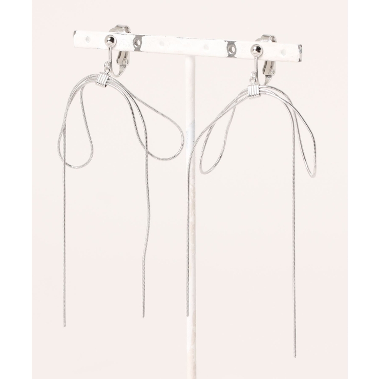 【natural couture】スイングリボンイヤリング | NICE CLAUP / OLIVE des OLIVE　OUTLET | 詳細画像2 