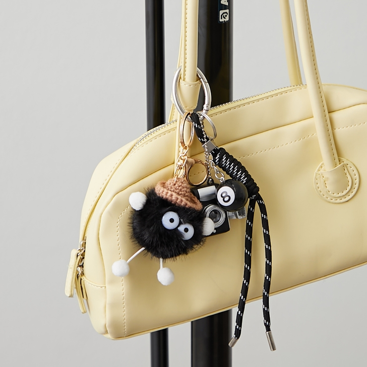 カメラチャーム[品番：OLOW0015886]｜RMAF NICE CLAUP / OLIVE des