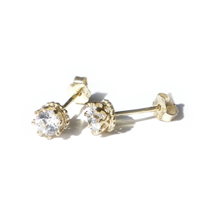 ゴールド | ピアス 金属アレルギー対応 つけっぱなし ダイヤ シンプル 18k 小さめ | Noelmarket