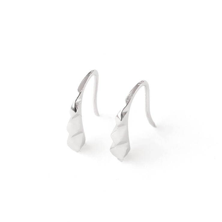 シルバー | ピアス 金属アレルギー対応 つけっぱなし 小ぶり ドロップ 18k シルバー | Noelmarket