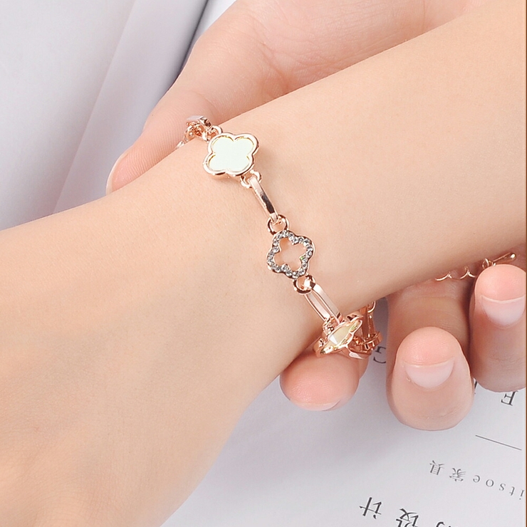 クローバーデザインブレスレット アクセント ゴールド[品番