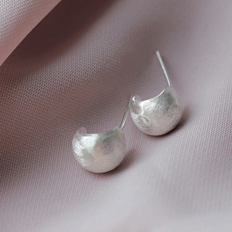 艶消しデザインピアス マットメタル カーブピアス | SLENDER | 詳細画像4 