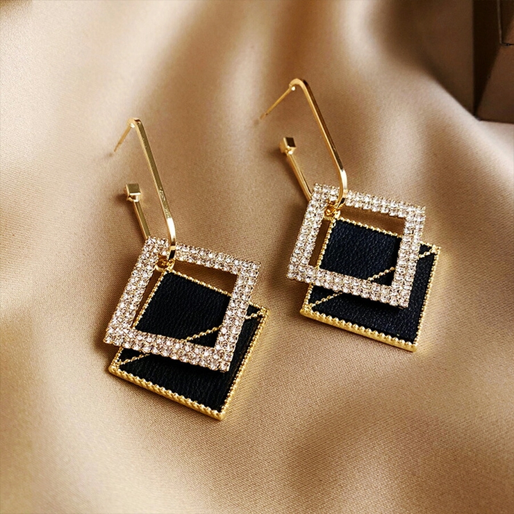 楽天市場】【4/5限定PT5倍+10%OFF CP配布中!】ピアス スクエア