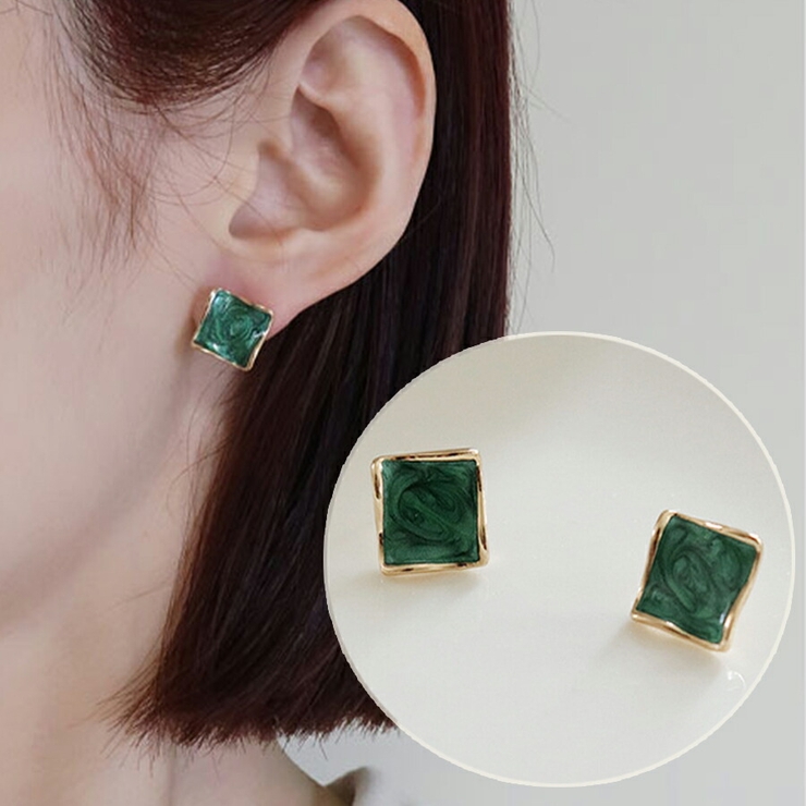 【保障できる】 スクエアデザインピアス グリーン[品番 ポスト部分:S925 エメラルド