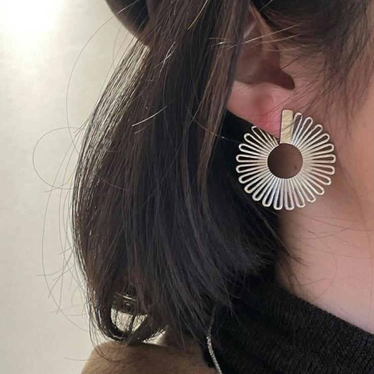 シルバー | デザインピアス ポスト部分:S925 シルバー | SLENDER