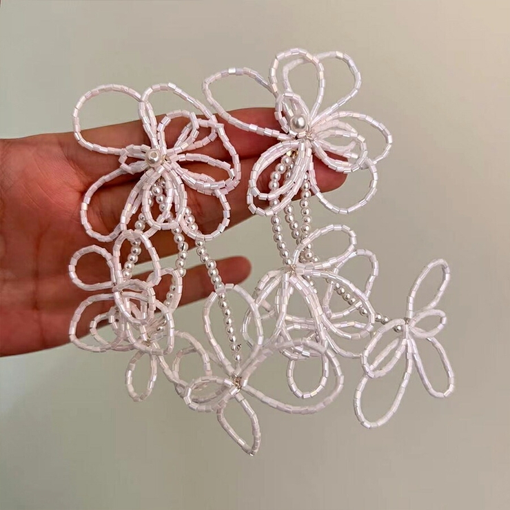 ビジューフラワーデザインピアス 存在感抜群 パールビーズ | SLENDER | 詳細画像3 