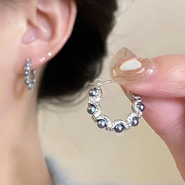 シルバー ノットデザインピアス 楽天市場】ノットピアス（カラーシルバー）（ジュエリー