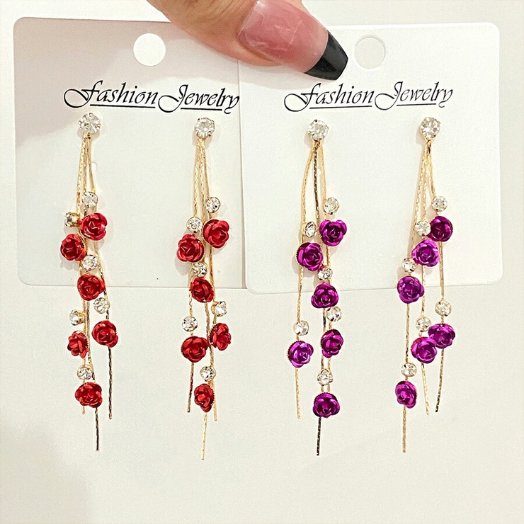 ローズフラワータッセルピアス 存在感抜群 レッド[品番