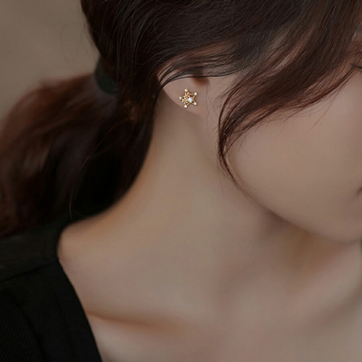 ムーン スターアシンメトリーデザインピアス 銀S999 | SLENDER | 詳細画像2 