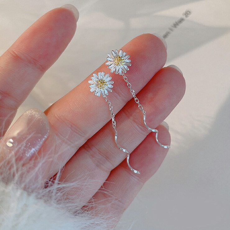フラワーチェーンピアス 菊の花 シルバー925 | SLENDER | 詳細画像2 