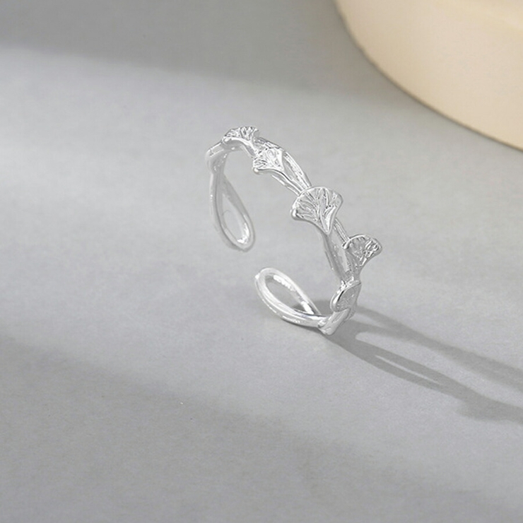 イチョウモチーフオープンリング 銀杏 シルバー[品番