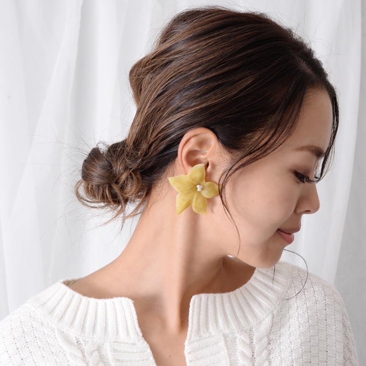 ビッグフラワーモチーフイヤリング レディース アクセサリー 品番 Jokw Real Style リアルスタイル のレディースファッション通販 Shoplist ショップリスト