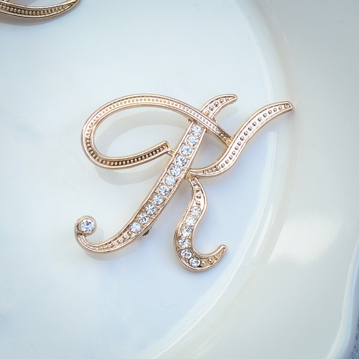 K | ブローチ ピン イニシャル | REAL STYLE