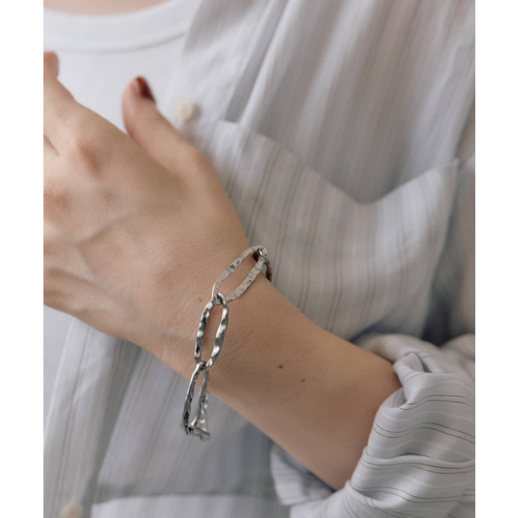 SUSV | 【ear PAPILLONNER】SUテクスチャーBIGチェーンブレスレット | PAL GROUP OUTLET