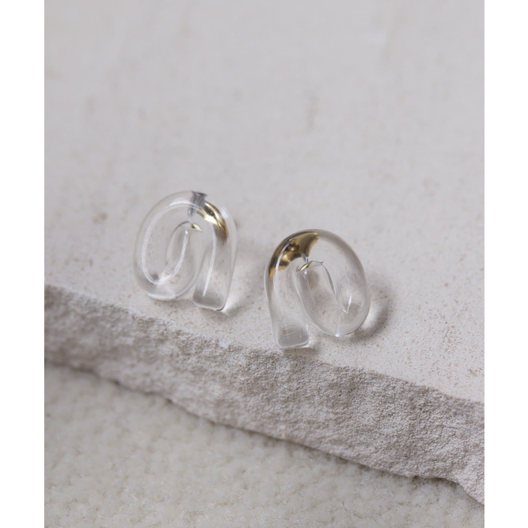 CRY | 【ear PAPILLONNER】のの字樹脂ピアス | PAL GROUP OUTLET