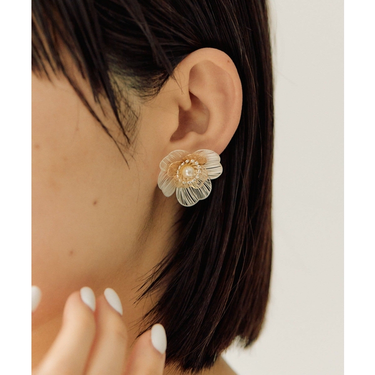 【ear PAPILLONNER】透かしパールフラワーピアス | PAL GROUP OUTLET | 詳細画像6 