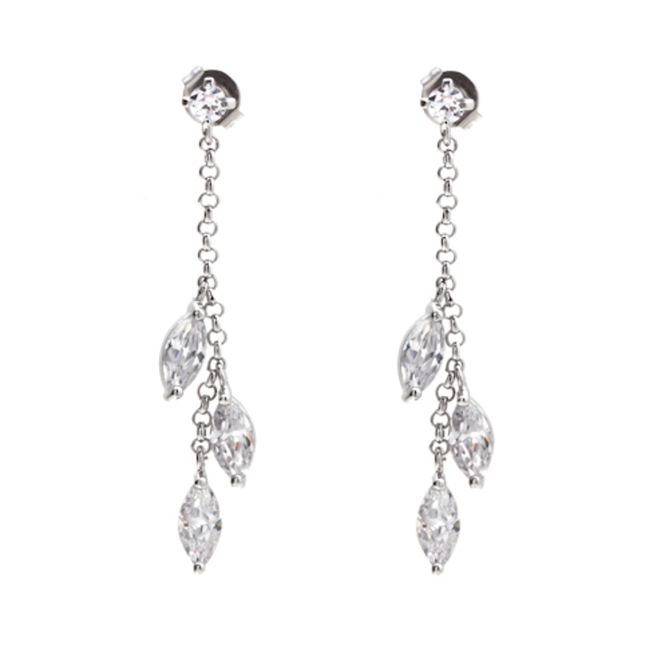 リーフモチーフピアス キュービックジルコニア３粒が耳元でキラキラ揺れるぶら下がり… | アクセサリーショップPIENA | 詳細画像1 