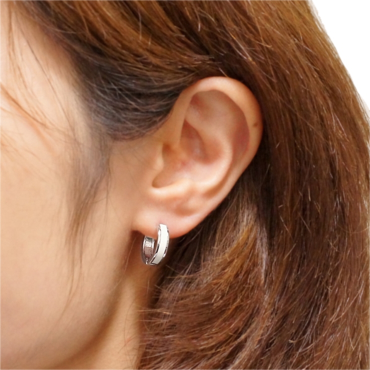 カラーエポキシがワンポイントのワンタッチフープピアス 計4色 | アクセサリーショップPIENA | 詳細画像3 