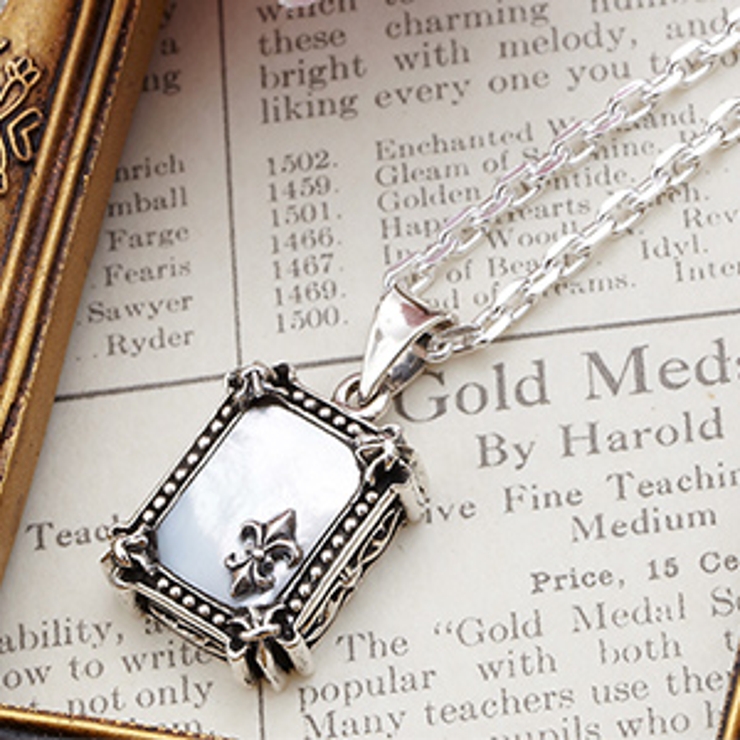 1670シルバーネックレスポケットナイフモチーフトップアンティークSILVER 楽天市場】アラビアン ナイフ シルバー ネックレス チェーン付き