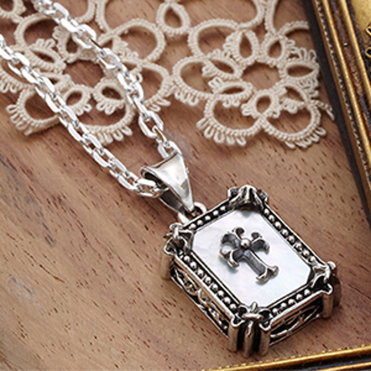 シルバー925製 シェル クロスモチーフペンダントネックレス[品番  