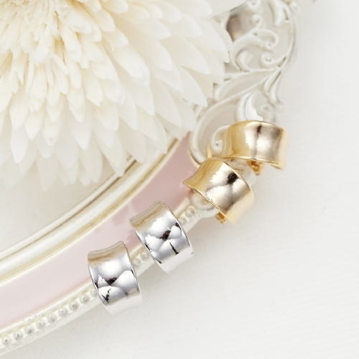 シンプルなハーフリング型イヤリング 幅広C型デザイン 逆甲丸タイプ | アクセサリーショップPIENA | 詳細画像1 