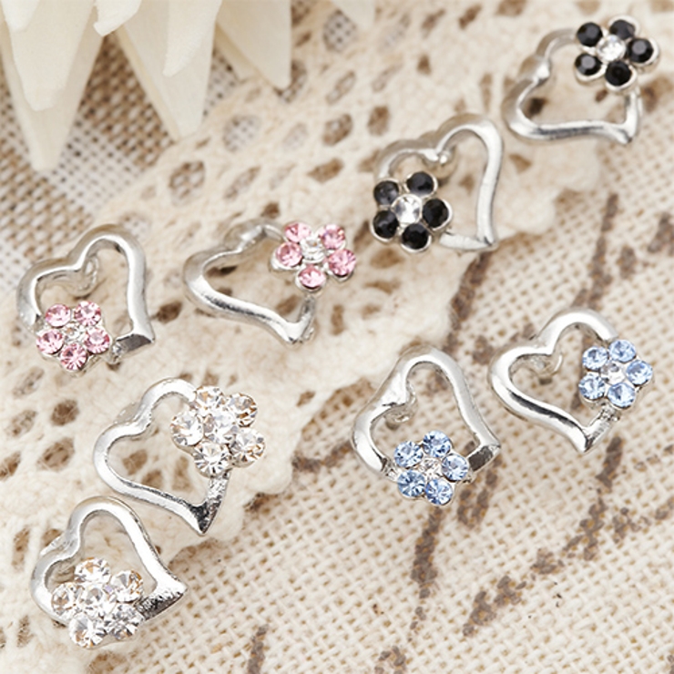 スタッドピアス チタン製ポスト 低アレルギー オープンハート ストーンフラワー | アクセサリーショップPIENA | 詳細画像1 