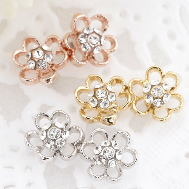 スタッドピアス チタン製ポスト お花モチーフ | アクセサリーショップPIENA | 詳細画像1 