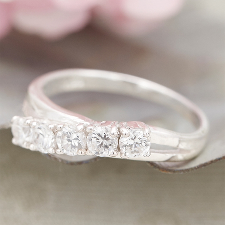 キュービックジルコニアを5つ並べたシルバーリング ピンキーリング シルバー925… | アクセサリーショップPIENA | 詳細画像1 