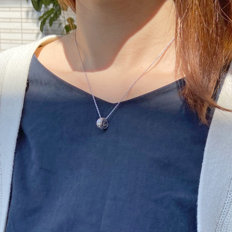 ネックレスペンダントサージカルステンレス製低アレルギーハワイアンジュエリーアルファベットイニシャルミニバレルBCDGIJLOPQTUVWXZメール便送料無料