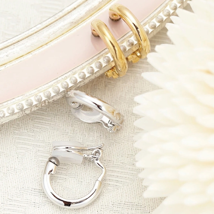 シンプルなフープイヤリング 樹脂製クリップで安心 ノンホールピアスフープ直径14… | アクセサリーショップPIENA | 詳細画像9 