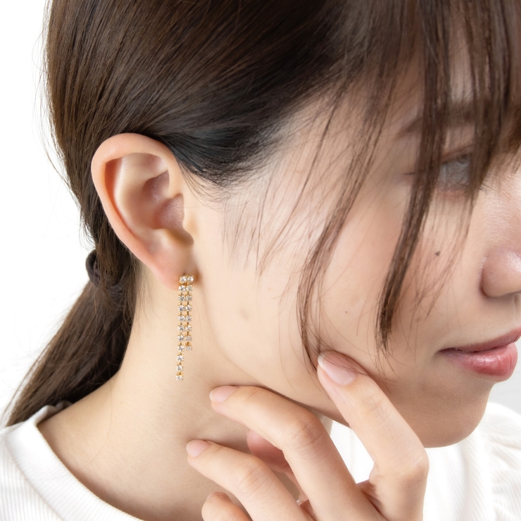 ラインストーン2列の煌く光のラインピアス チタンポスト 国産 | アクセサリーショップPIENA | 詳細画像4 