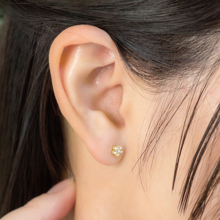 ラインストーンお花型ピアス チタンポストでアレルギーも安心 セカンドピアスにオス… | アクセサリーショップPIENA | 詳細画像11 