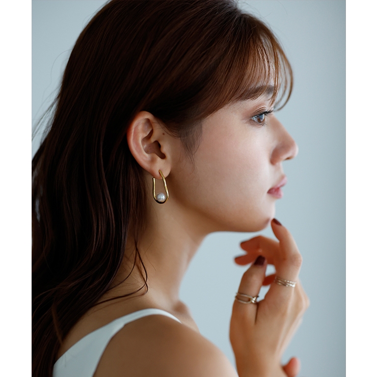 デフォルメフープパールピアス ピアス アクセサリー[品番：PRTW0005186