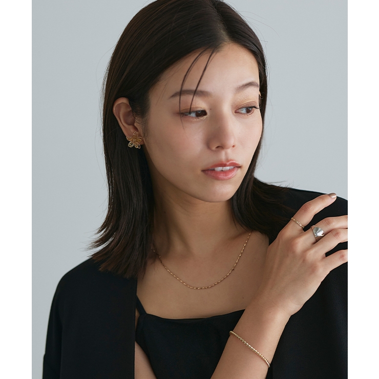 ラインフラワーラメエポピアス