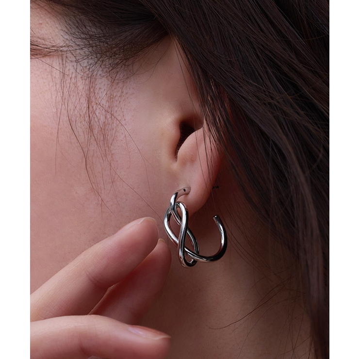シルバー | ツイストシルエットフープピアス フープ ピアス | Pierrot
