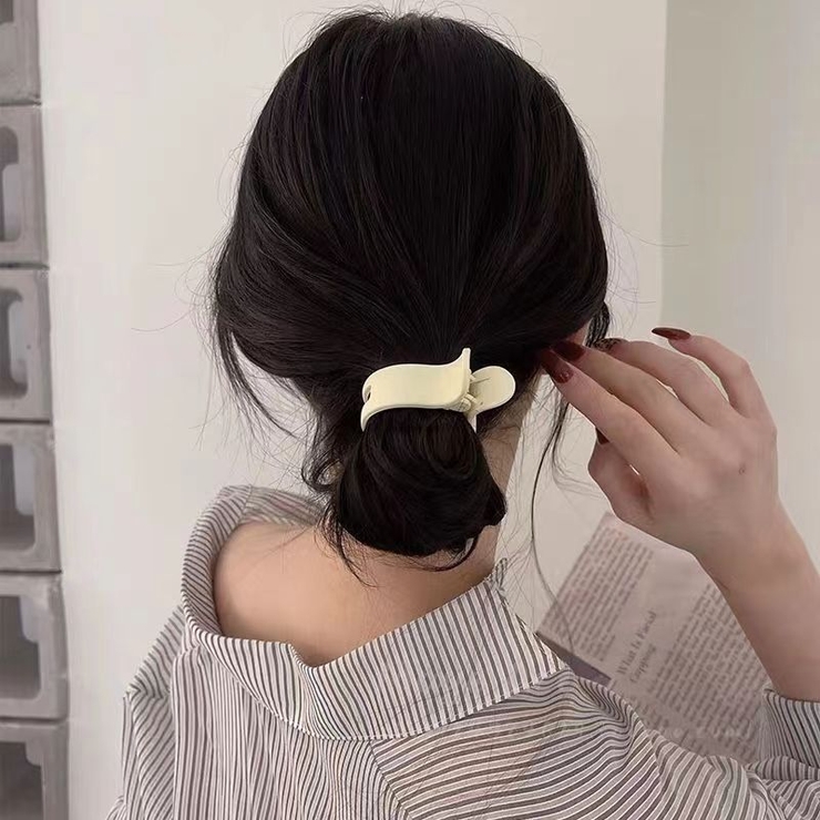 ヘアクリップ 同色2個セット サイドバンスクリップ | PlusNao | 詳細画像2 