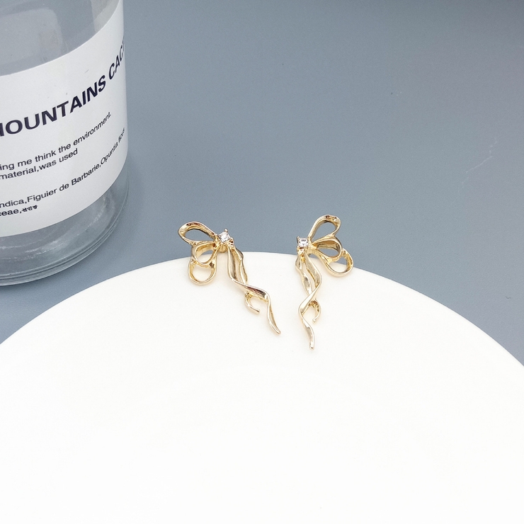 スタッドピアス ピアス アシンメトリー | PlusNao | 詳細画像2 