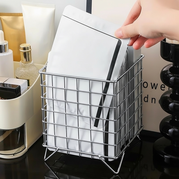 ワイヤーバスケット 小物入れ 足付き | PlusNao | 詳細画像3 