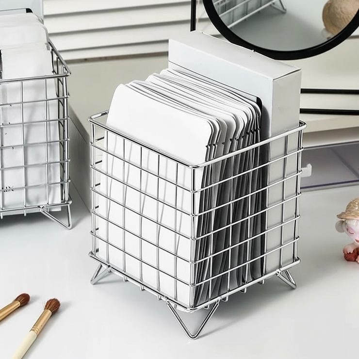 ワイヤーバスケット 小物入れ 足付き | PlusNao | 詳細画像4 