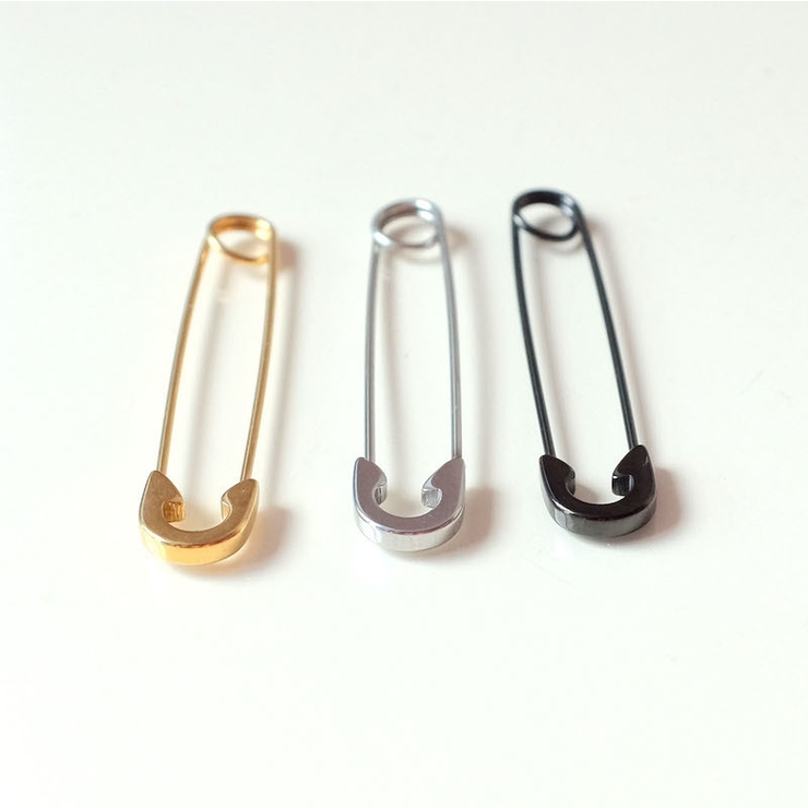 安全ピン型ピアス 安全ピンモチーフ 片耳用[品番：FQ000110933]｜PlusNao（プラスナオ）のレディースファッション通販