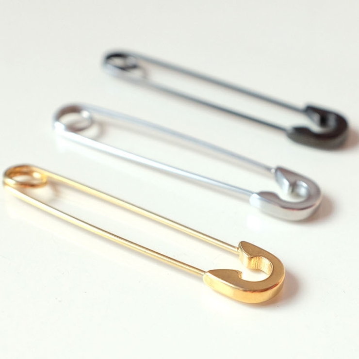 安全ピン型ピアス 安全ピンモチーフ 片耳用[品番：FQ000110933]｜PlusNao（プラスナオ）のレディースファッション通販