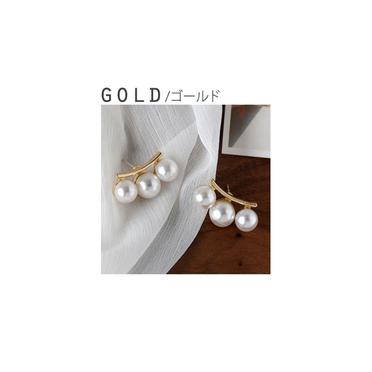 大粒3連フェイクパールピアス[品番：RKKW0002715]｜RAKUku