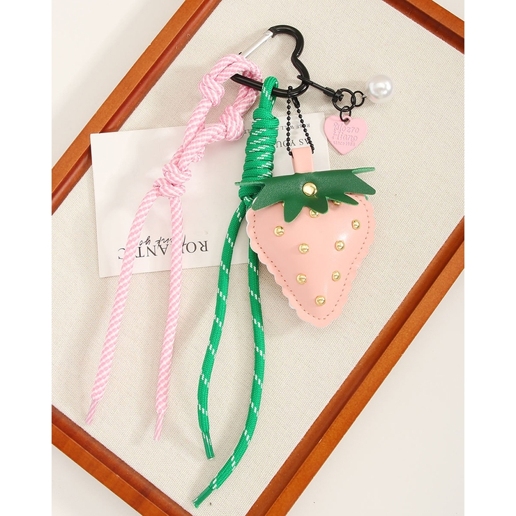 ピンク | 【大人気】いちご バッグチャーム キーリング ハート パール 韓国系 | RAKUku
