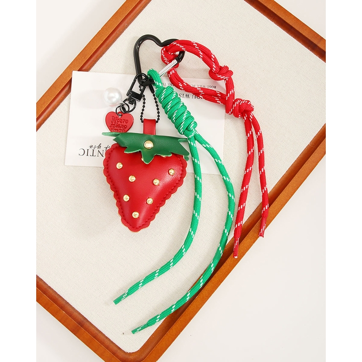 レッド | 【大人気】いちご バッグチャーム キーリング ハート パール 韓国系 | RAKUku