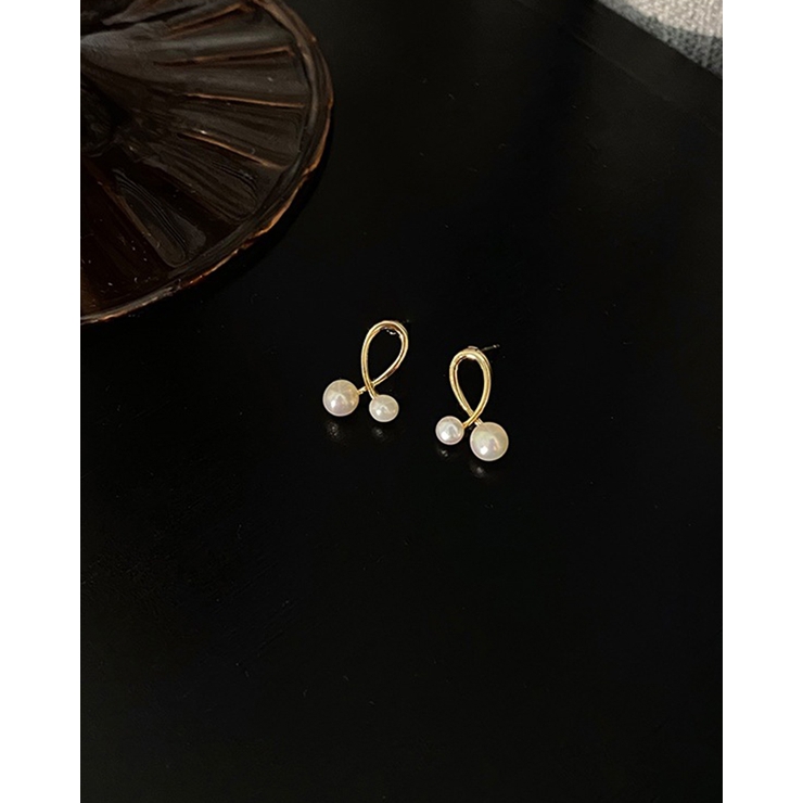 ダブルフェイクパールピアス 小ぶり かわいい おしゃれ 結婚式 上品 | RAKUku | 詳細画像5 