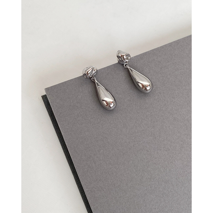 揺れる しずくピアス さりげない おしゃれ 大人 | RAKUku | 詳細画像5 