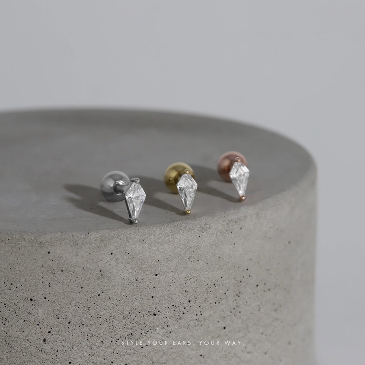 軟骨ピアス ダイヤひし形一粒ジュエル上品ミニ小さめキラキラ ボディピアス | ボディピアス専門店凛RIN | 詳細画像2 