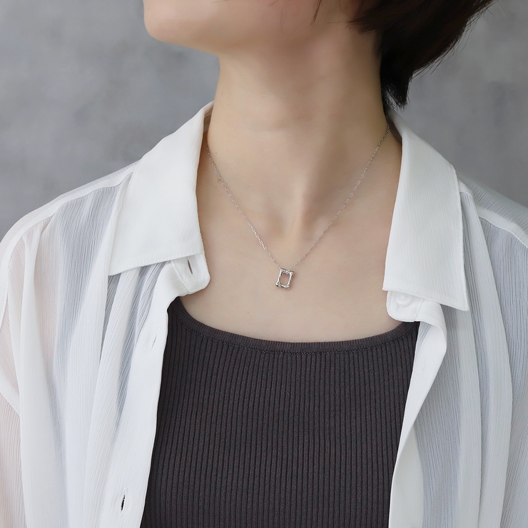 ネックレス四角 オープンスクエア[品番：RINA0002066]｜ボディ